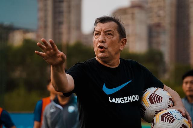 开云娱乐-专访萨布利奇：坚信沧州队能反弹 特殊赛制大挑战