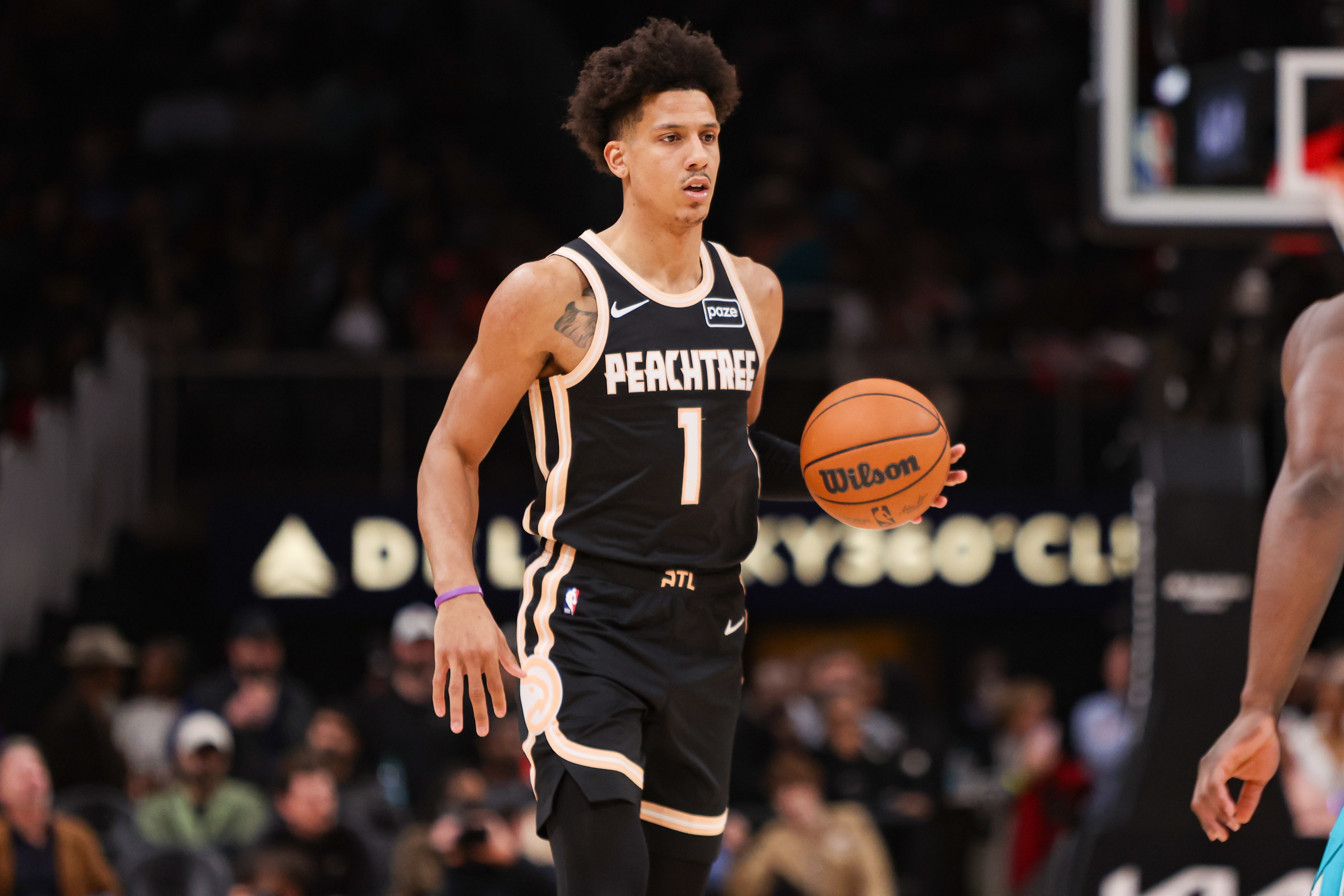 kaiyun sports-老里慌了吗？杰伦·约翰逊单打格林2+1反超雄鹿 最多落后16分